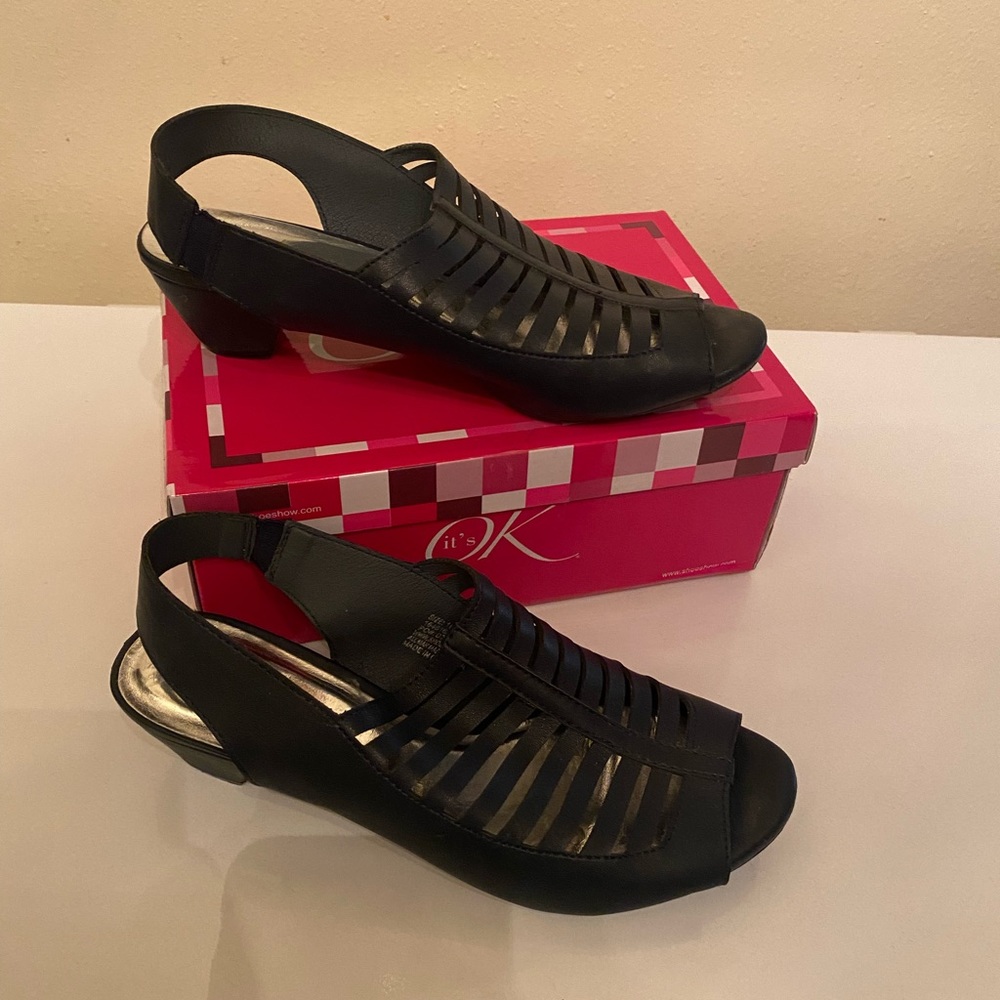 Women sandals